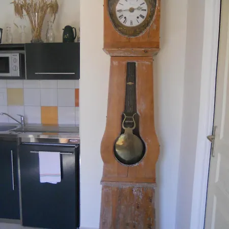 Annie Jouve D'hotes Champassis Отель типа 